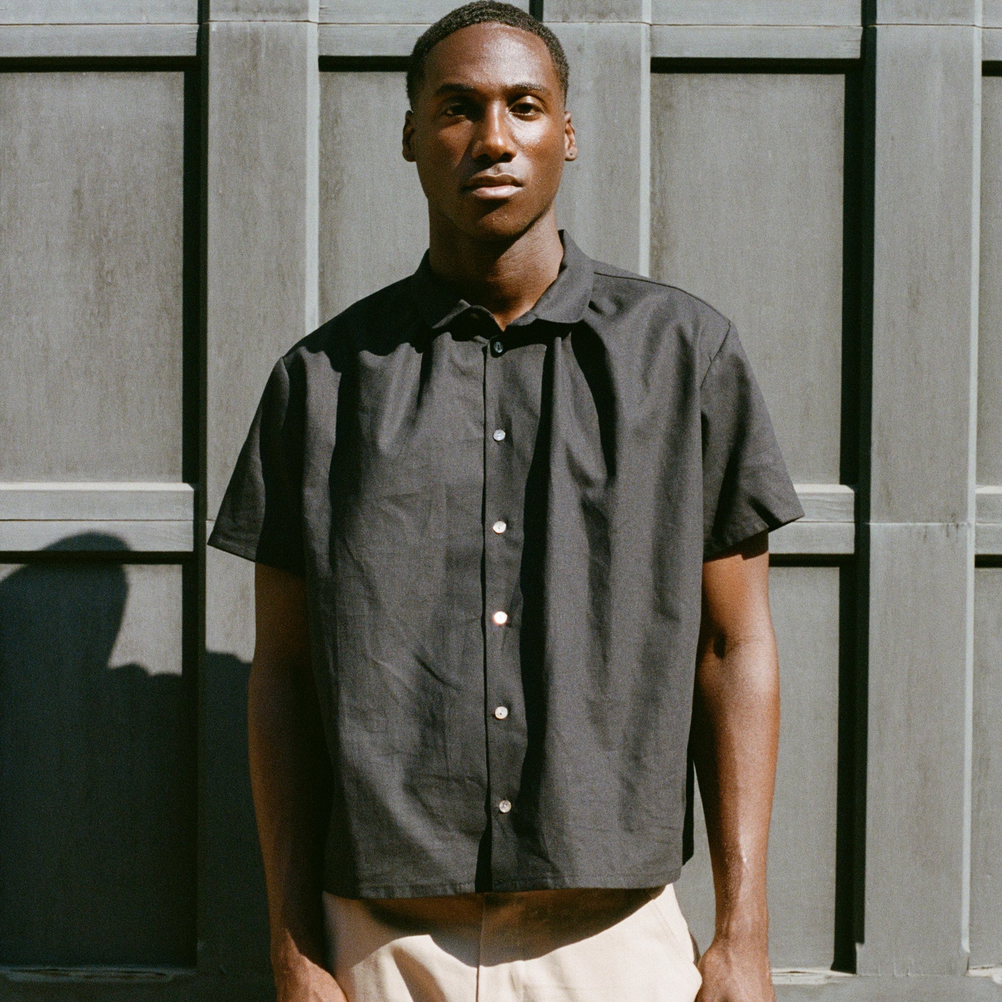 Short Sleeve Shirred Shirt, Black
