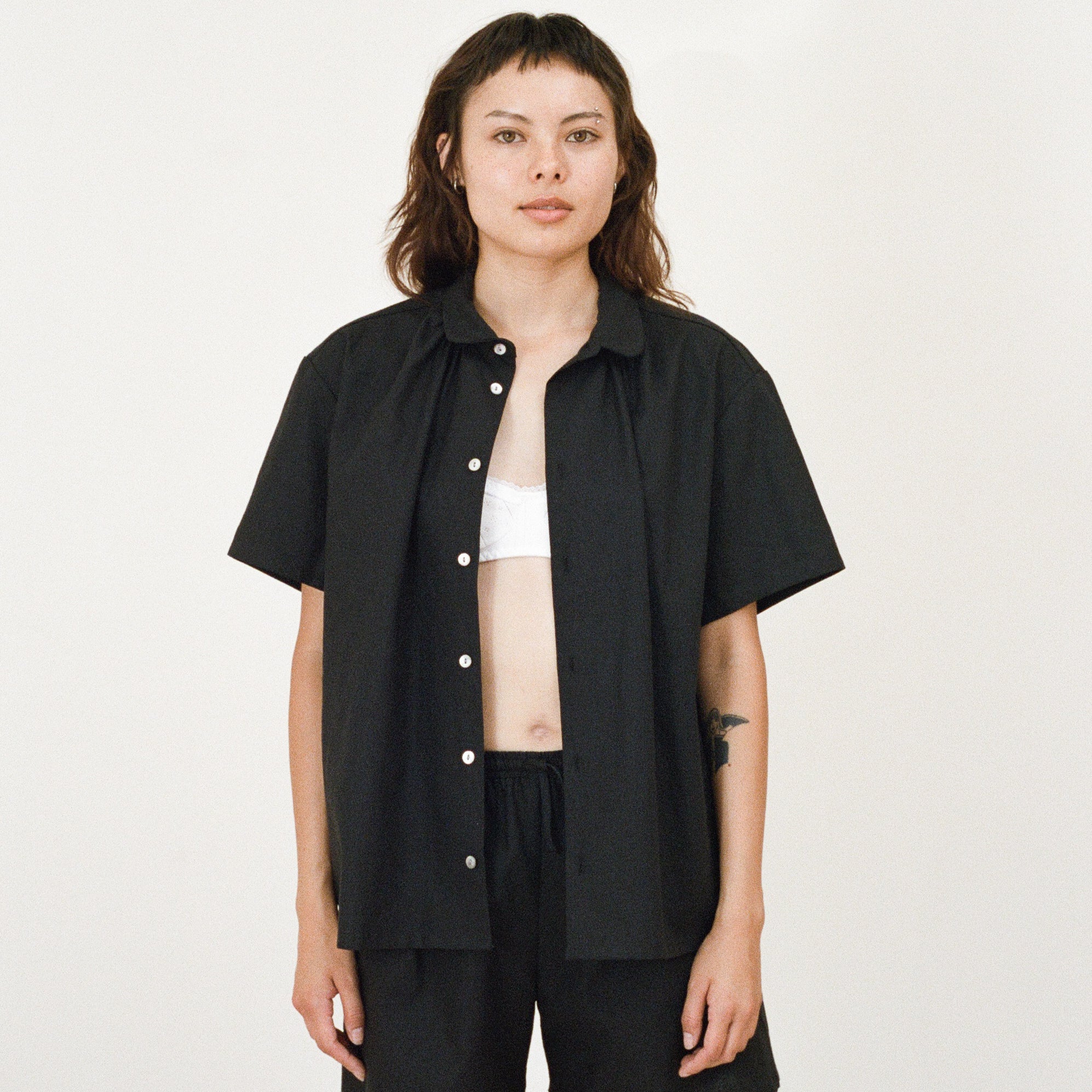 Short Sleeve Shirred Shirt, Black
