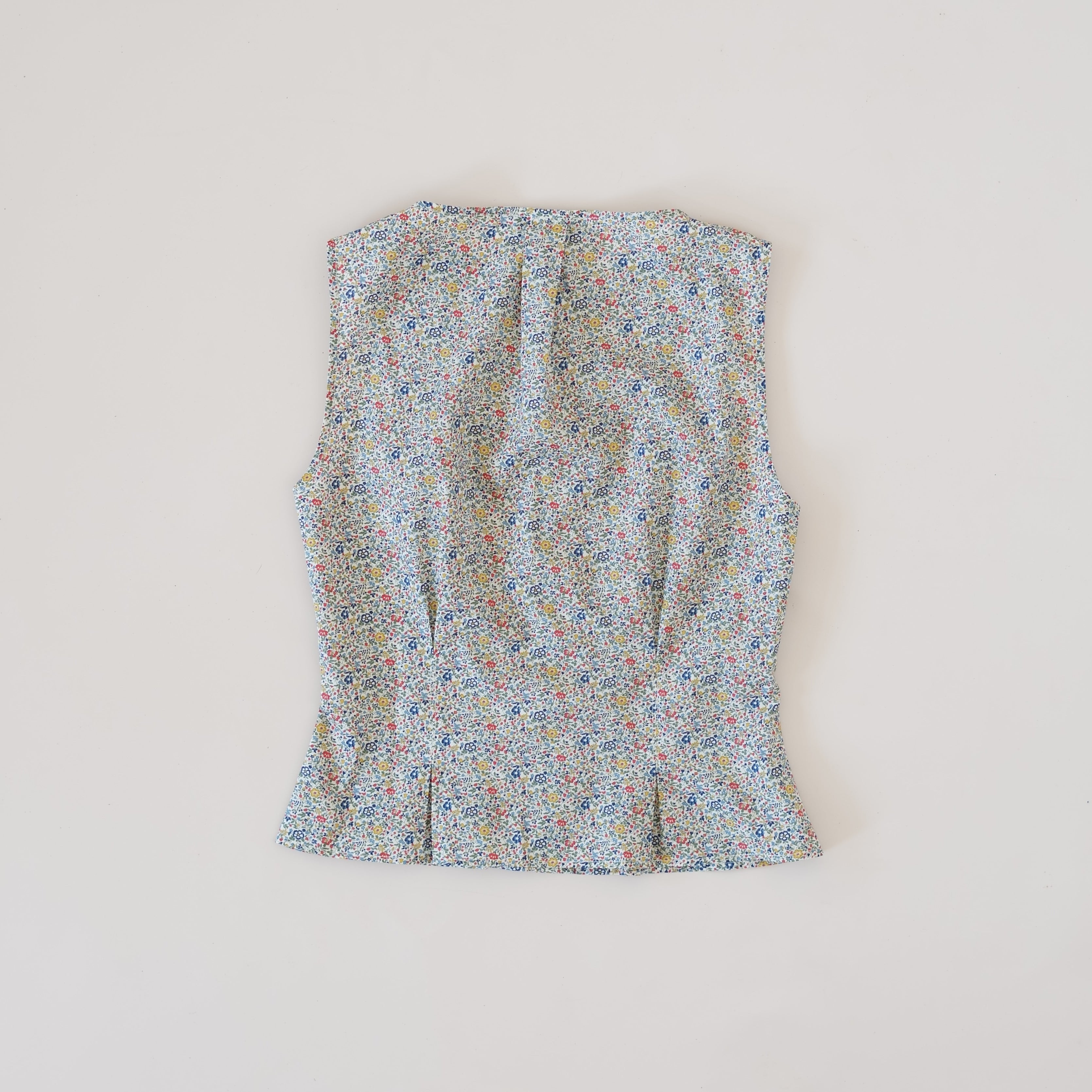 Sleeveless Buttondown Shirt, Liberty Floral